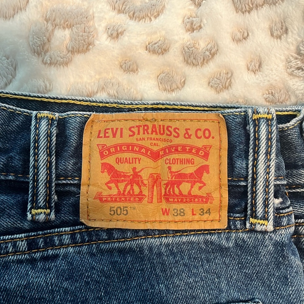 LEVI’s 505 Jeans